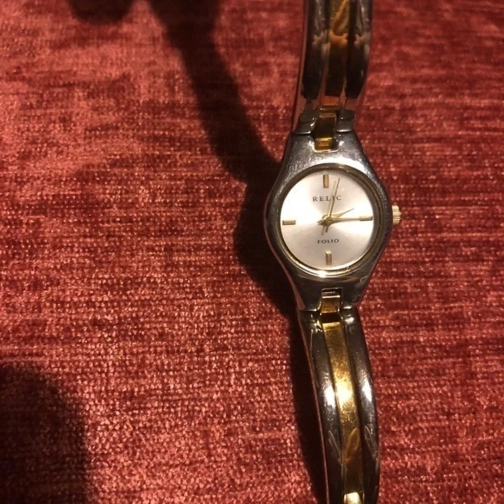 Relic‎ folio women’s watch 6”